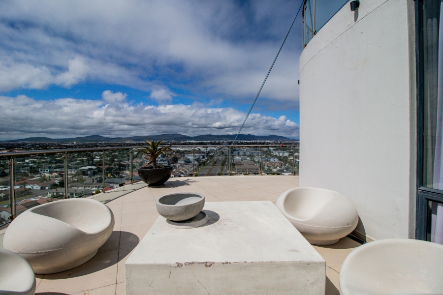 4 Bedroom Property for Sale in Table View Western Cape